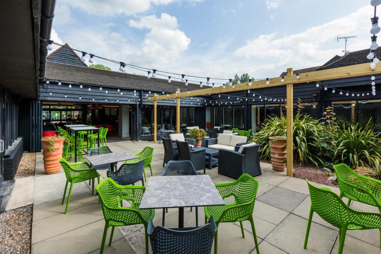 Holiday Inn Cambridge By Ihg Girton  Exterior foto