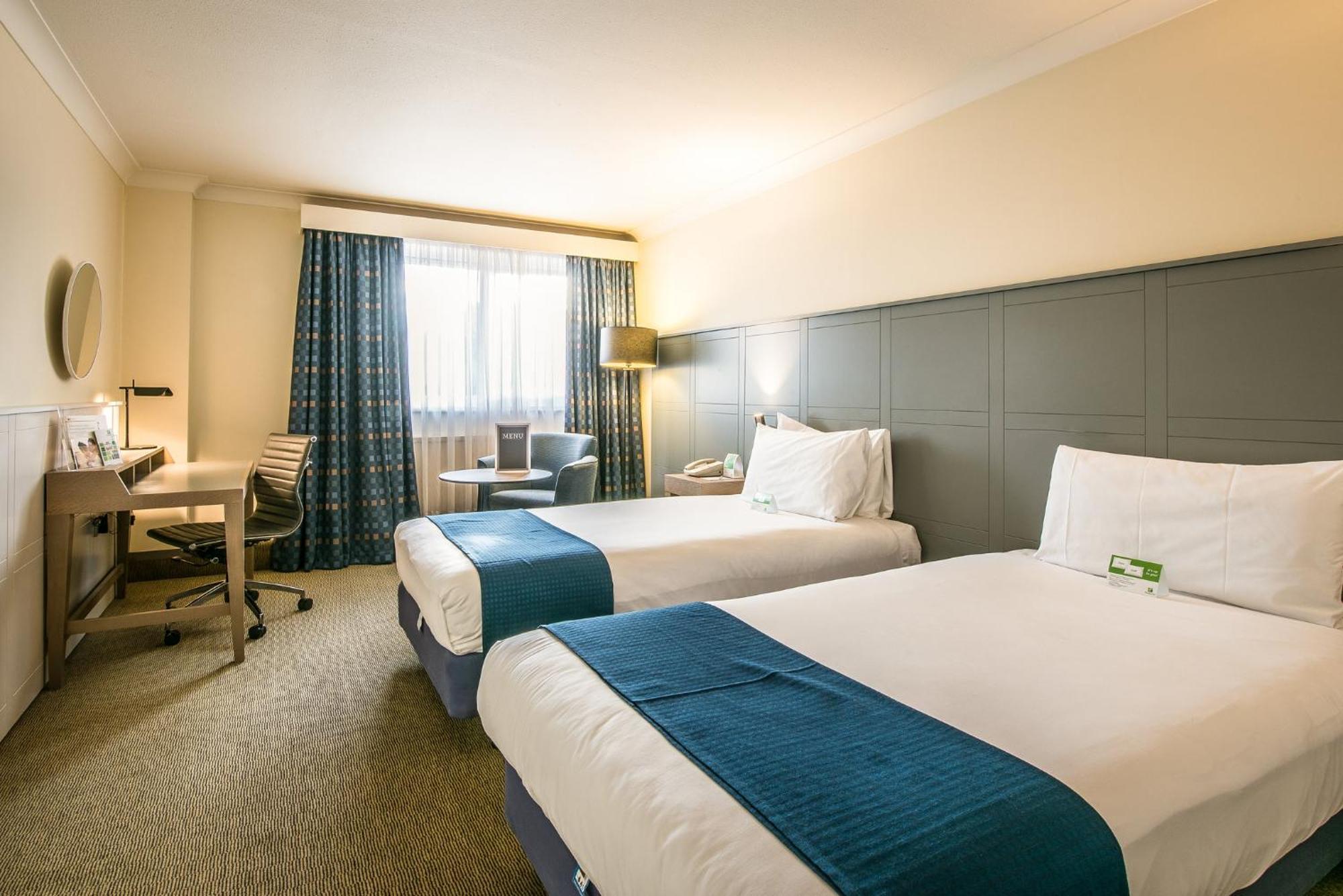 Holiday Inn Cambridge By Ihg Girton  Exterior foto